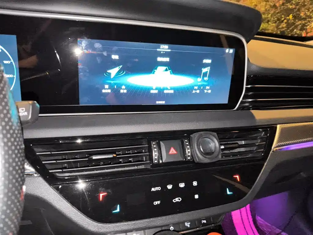 Hongqi HS5 2020 2019 2.0T Smart Connect Enjoy 4WD Edition