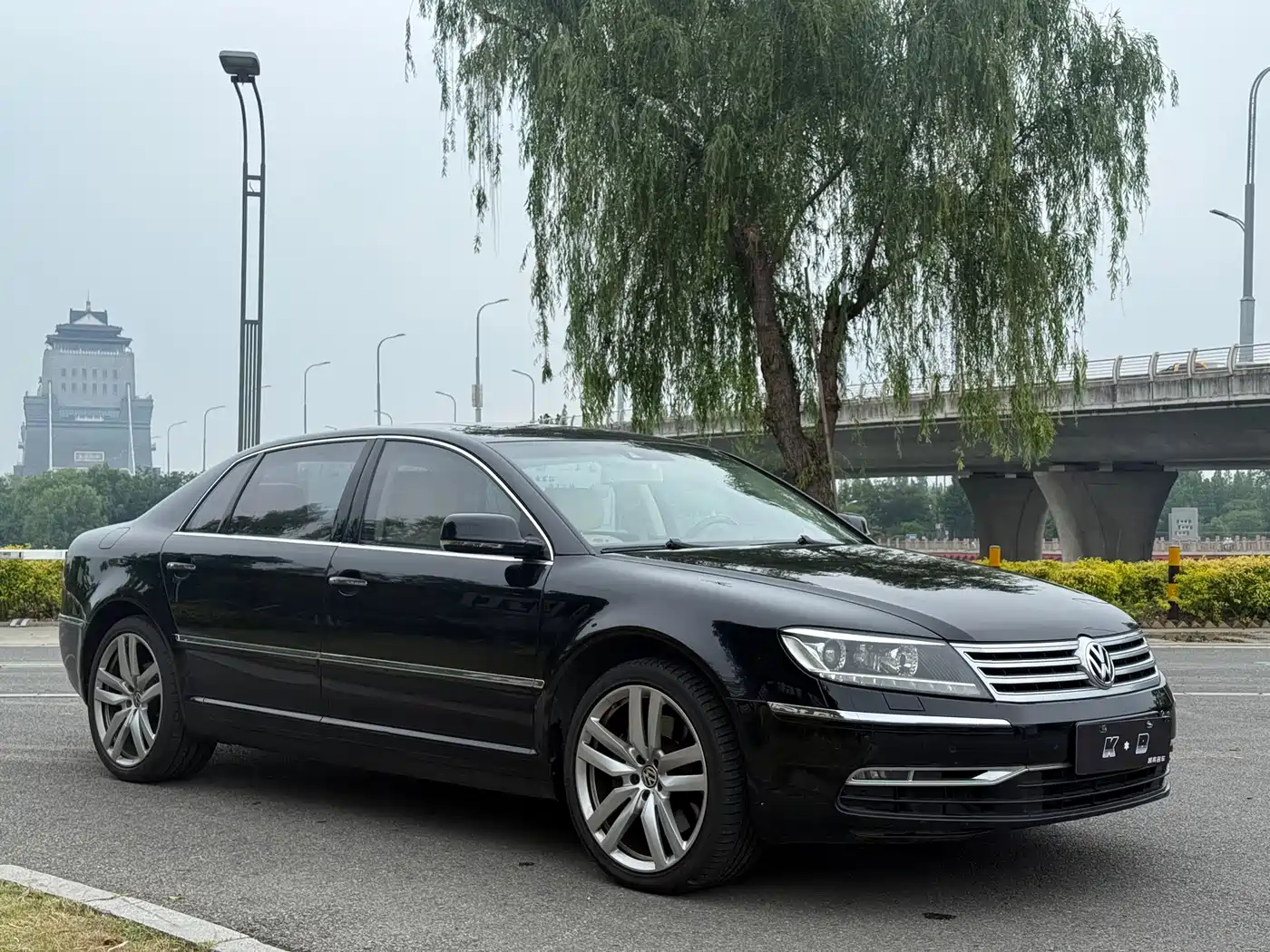 Volkswagen Phaeton 2013 4.2L Poltrona Frau Edition фото 5