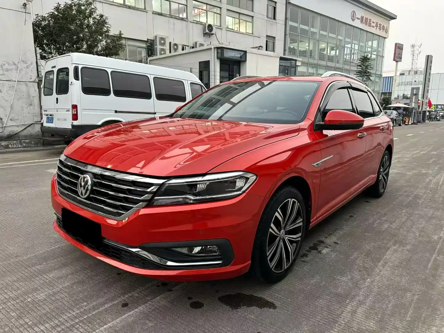 Photo 1 - Volkswagen Lavida