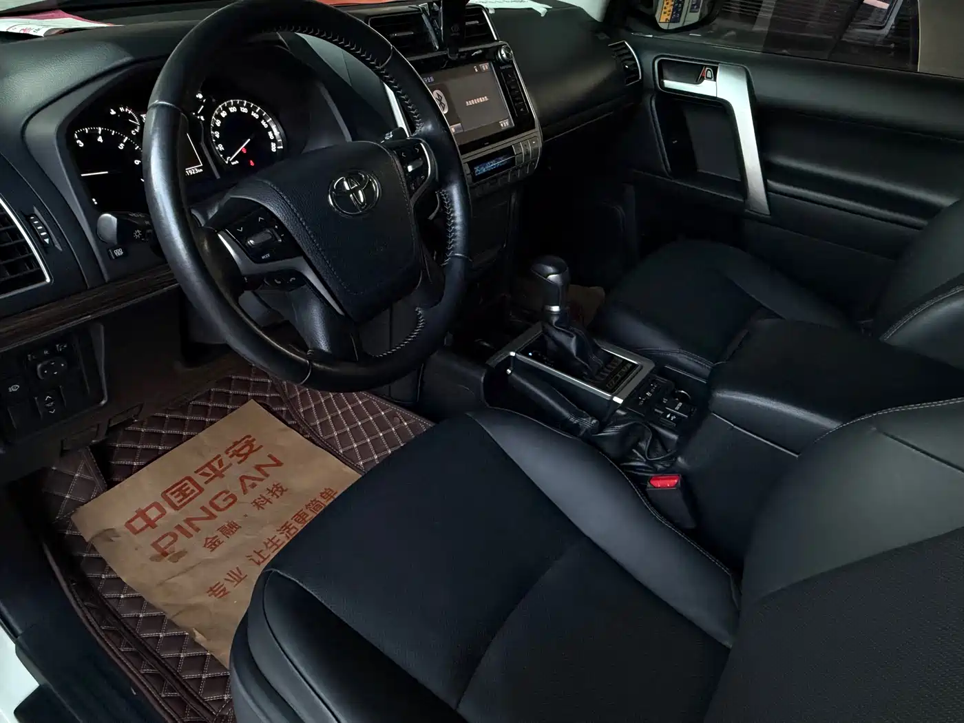 Toyota Prado 2018 3.5L Auto TX-L фото 4