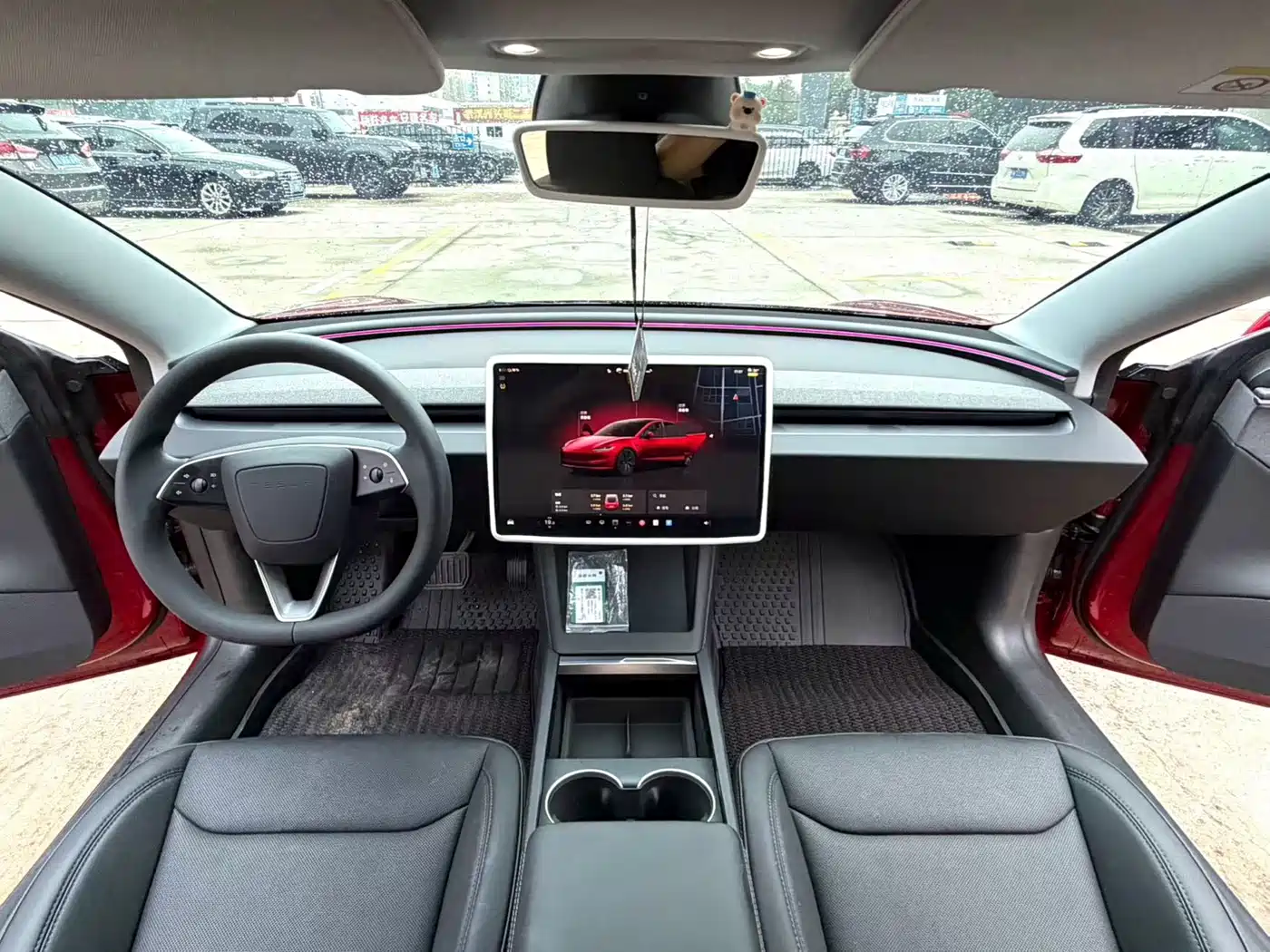 Фото 6 - Tesla Model 3