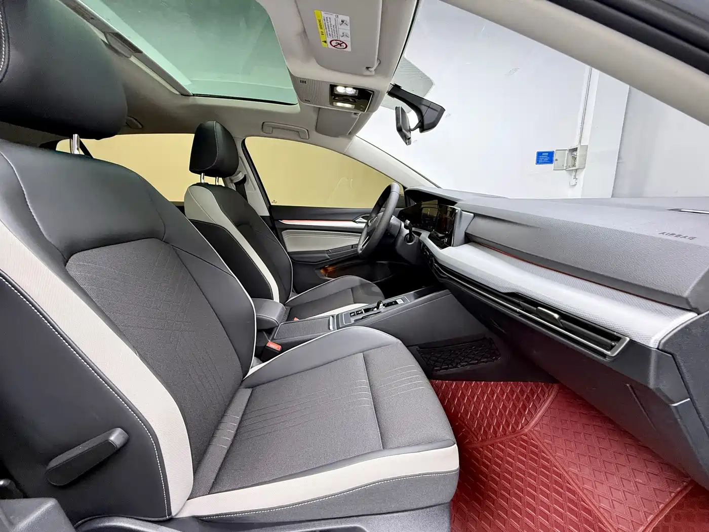 Volkswagen Golf 2023 280TSI DSG Pro фото 11