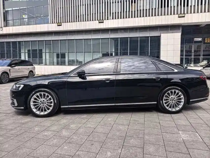 Audi A8 2019 Facelift Plus A8L 50 TFSI quattro Comfort фото 4