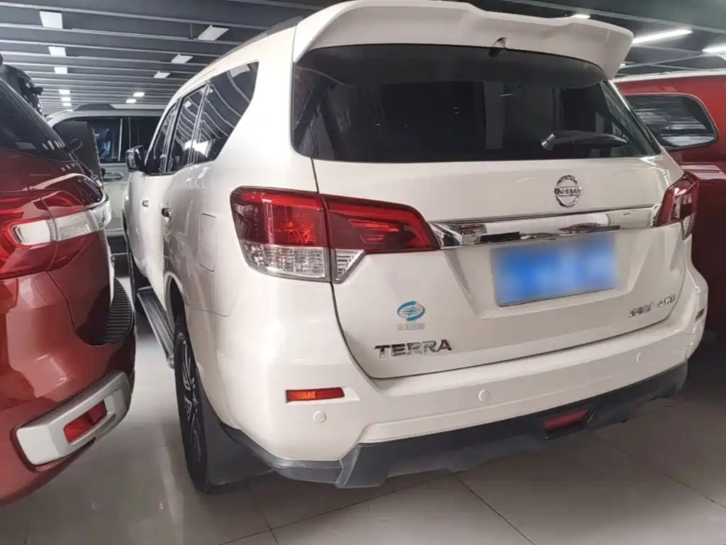 Nissan Terra 2019 2018 2.5L Automatic AWD Flagship