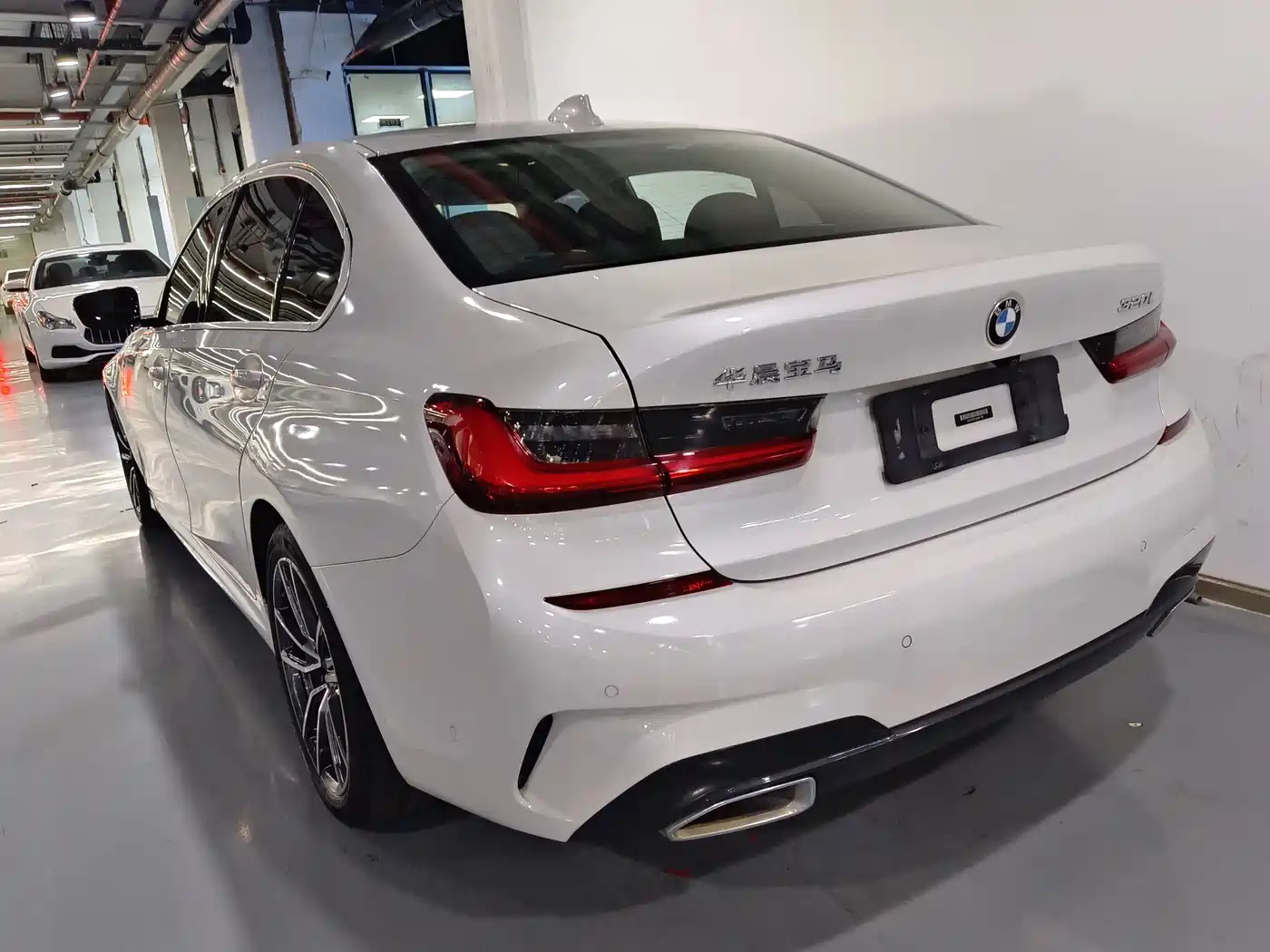 BMW 3 Series 2020 320Li M Sport Package фото 12