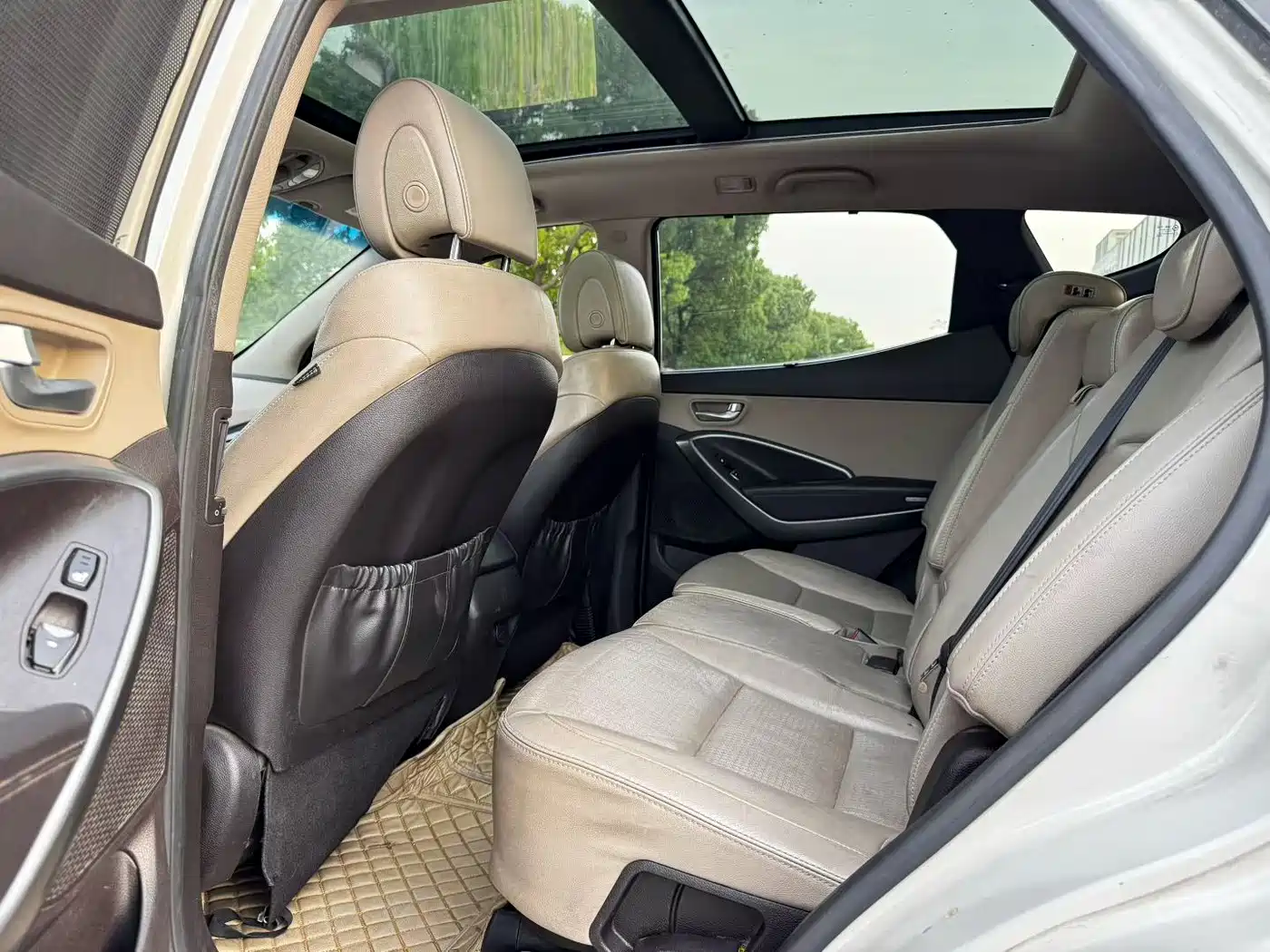 Hyundai Santa Fe (Import) 2013 3.0L 4WD Flagship Edition 7-Seater Euro V фото 6