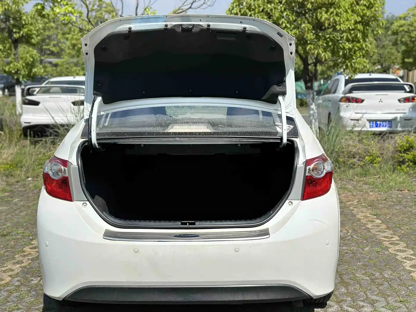 Toyota Levin 2016 1.6G CVT Elite Edition фото 10