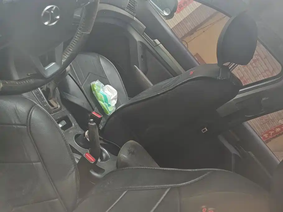 BAIC Senova X65 2015 2015 2.0T Automatic Elite