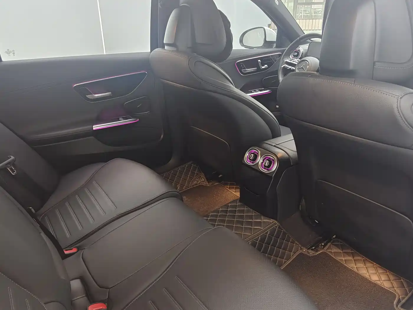 Mercedes-Benz C-Class 2023 Facelift C 260 L Sport Edition фото 11