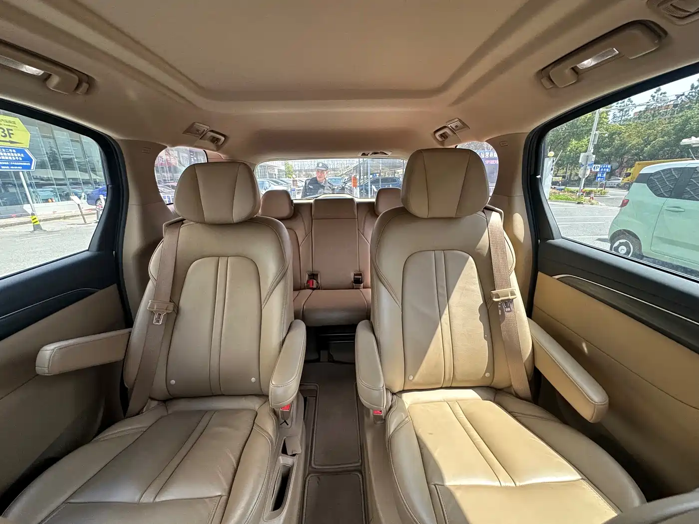 Buick GL8 2021 ES Landlord 653T Premium фото 6
