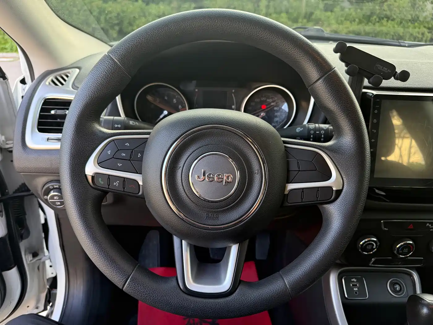 Фото 11 - Jeep Compass