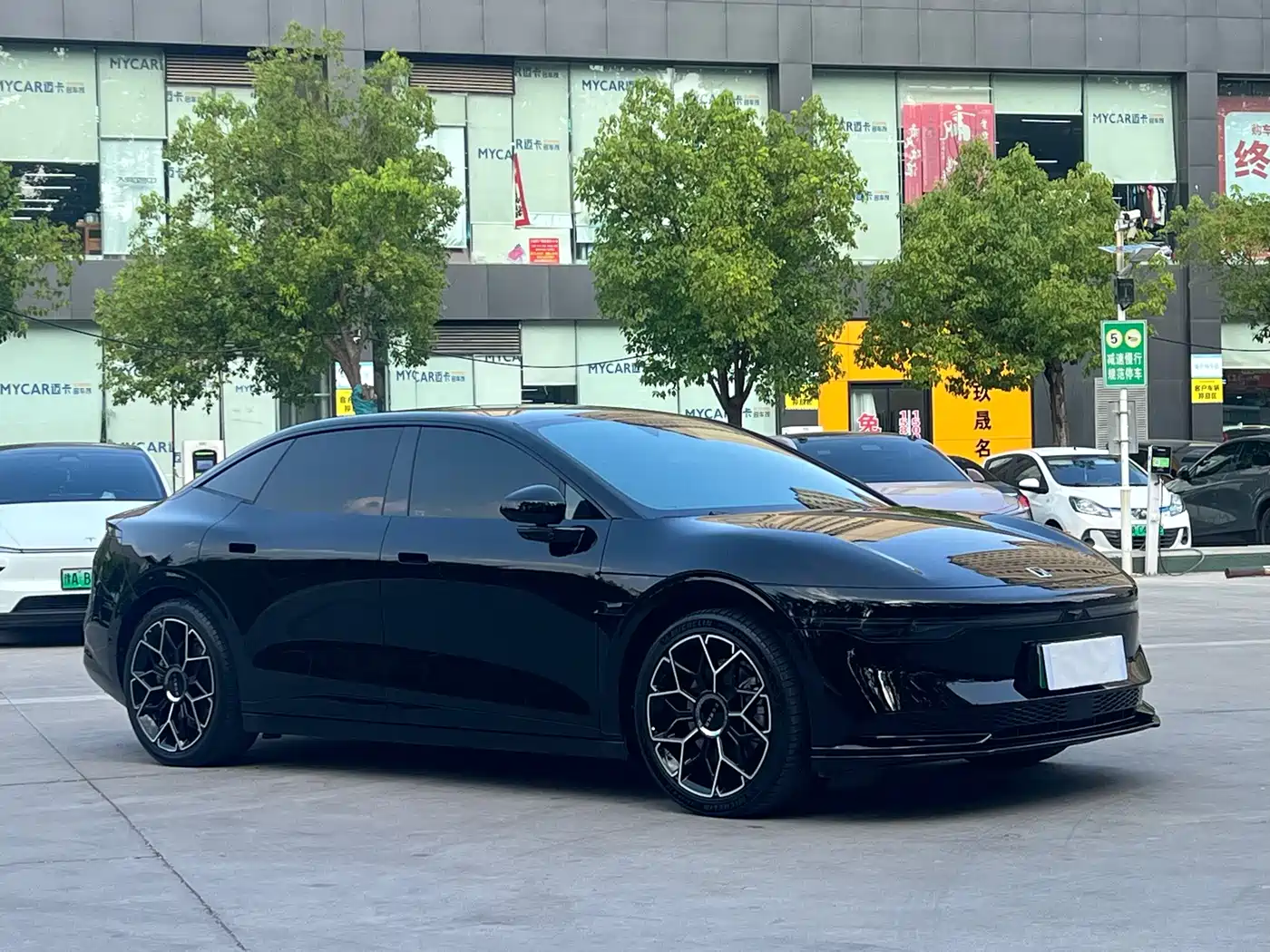 ZEEKR 007 2024 2024 RWD Enhanced 75kWh