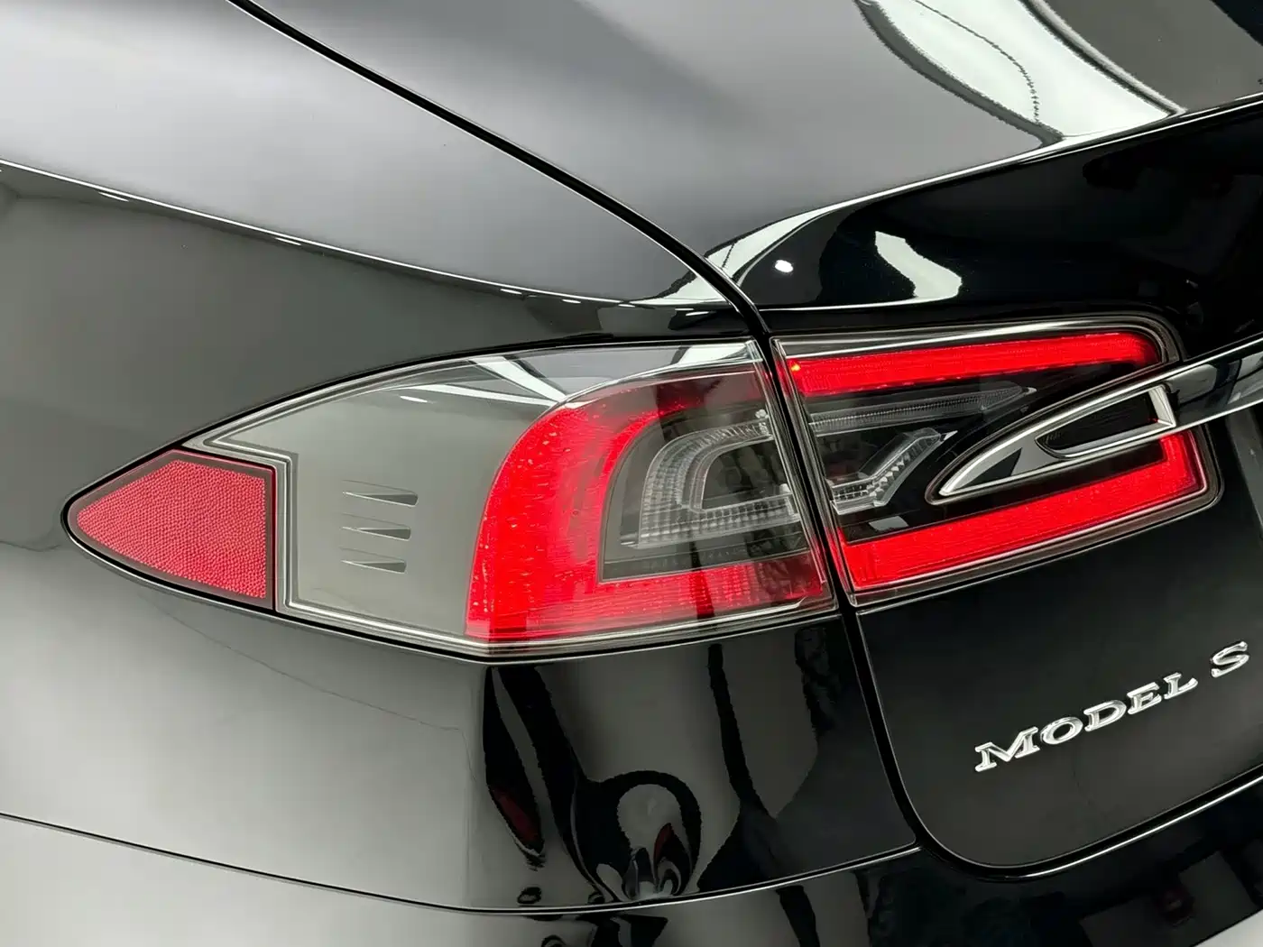 Tesla Model S 2019 2017 Model S 100D Long Range