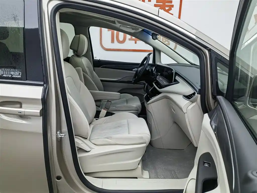 Buick GL8 2023 ES Landmaster Comfort фото 23