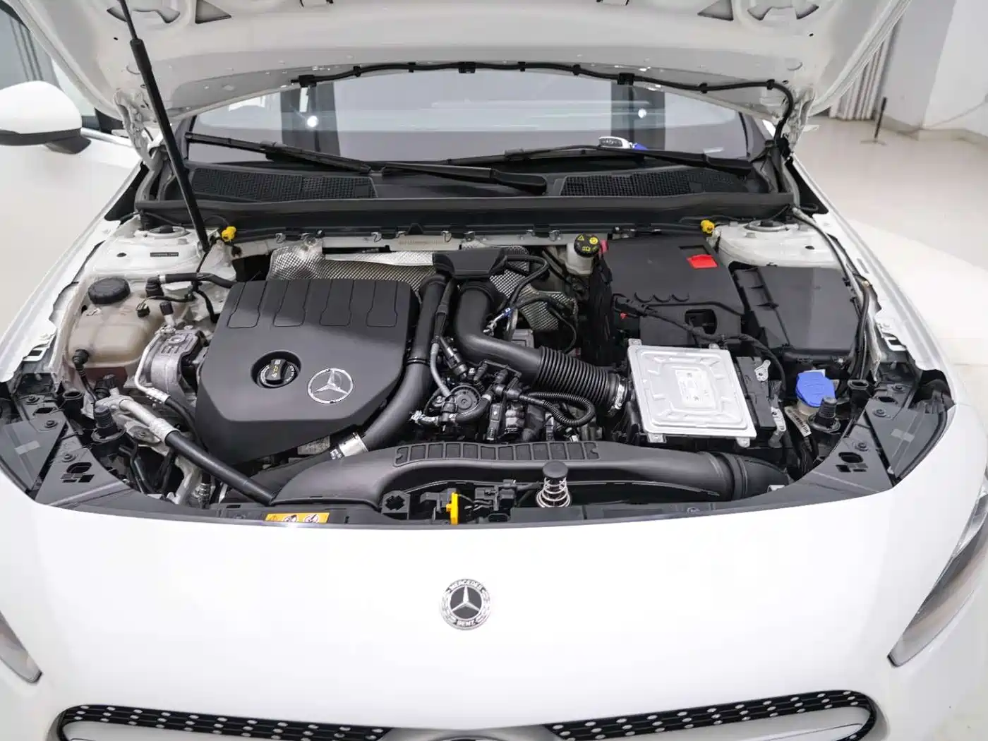Mercedes-Benz A-Class 2022 Facelift A 200 L Sport Sedan Dynamic фото 24