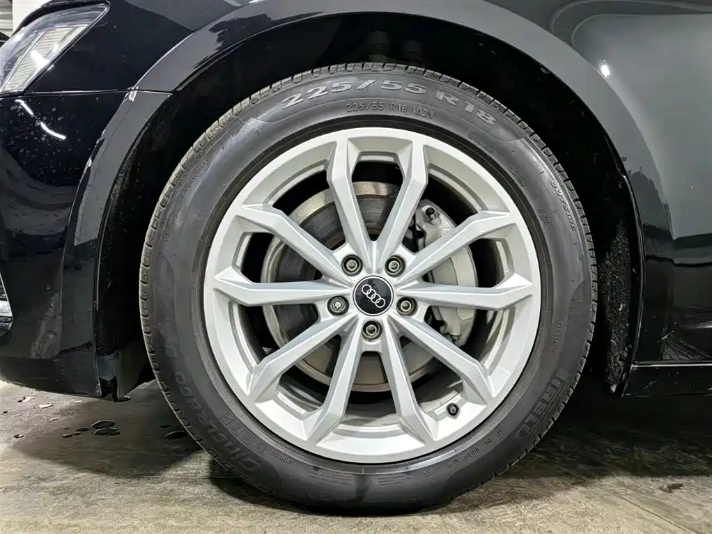 Audi A6L 2023 40 TFSI Luxury Elegance фото 15