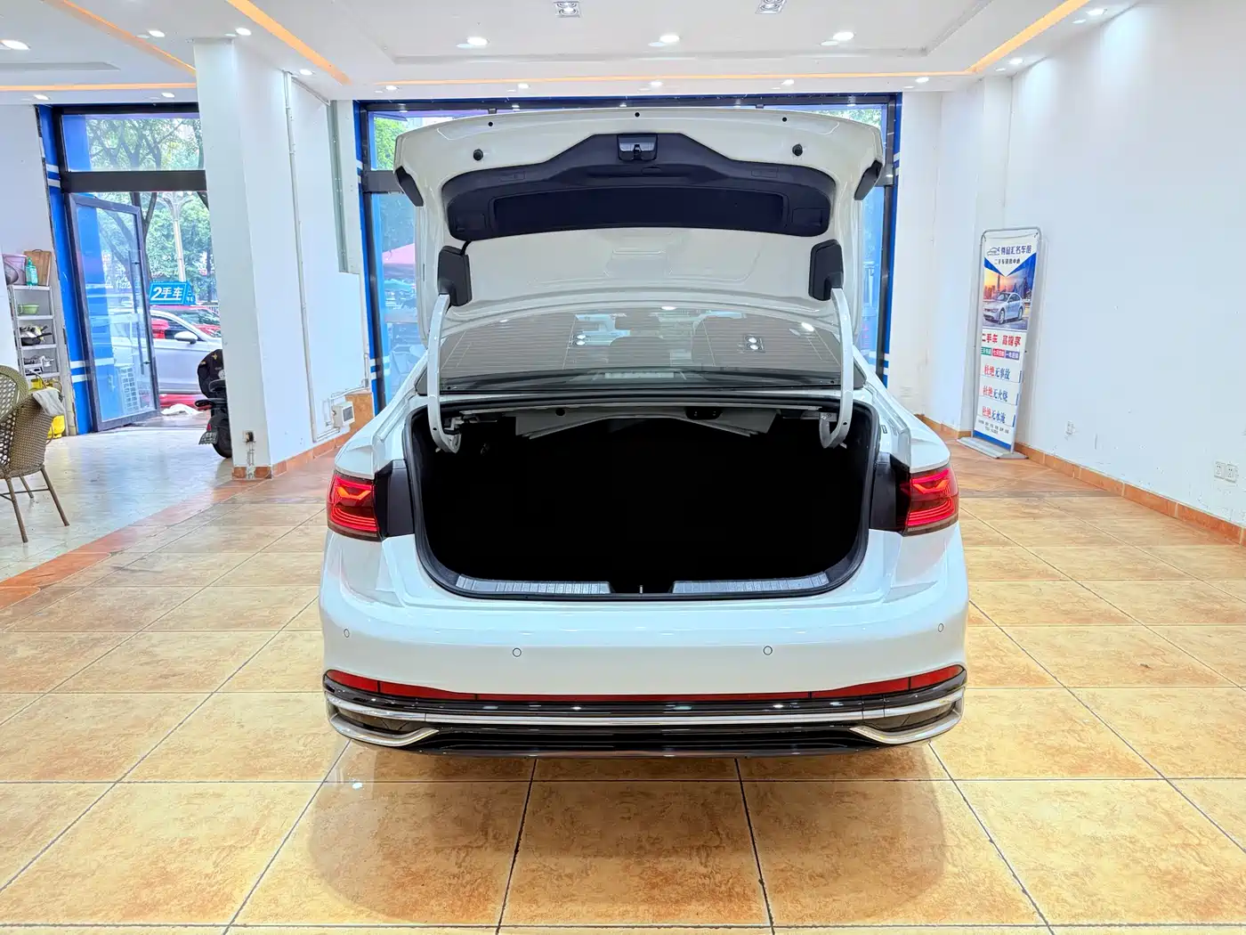 Volkswagen Sagitar 2024 300TSI DSG Surpass Edition фото 15