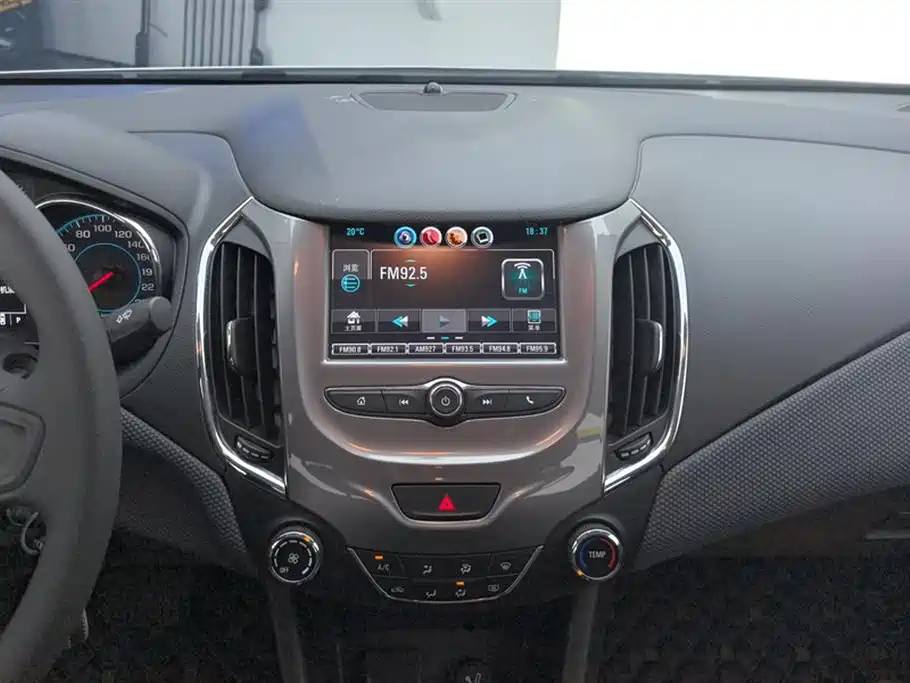 Chevrolet Cruze 2019 2018 Redline 320 Automatic Pioneer Edition