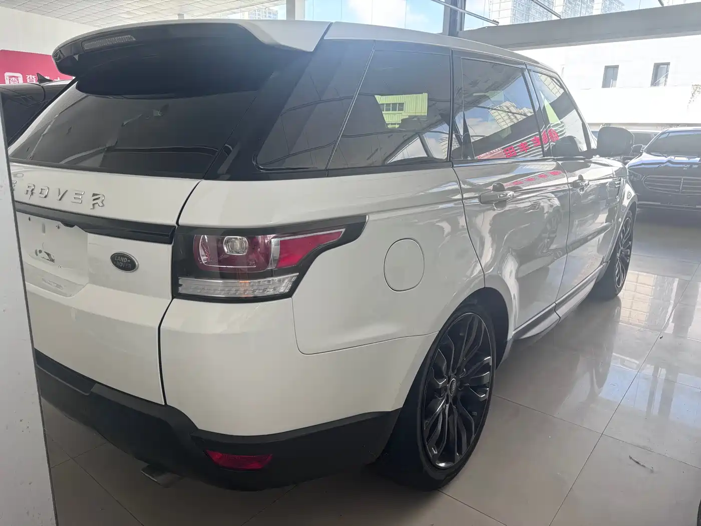 Land Rover Range Rover Sport 2014 3.0 SC V6 HSE DYNAMIC фото 4