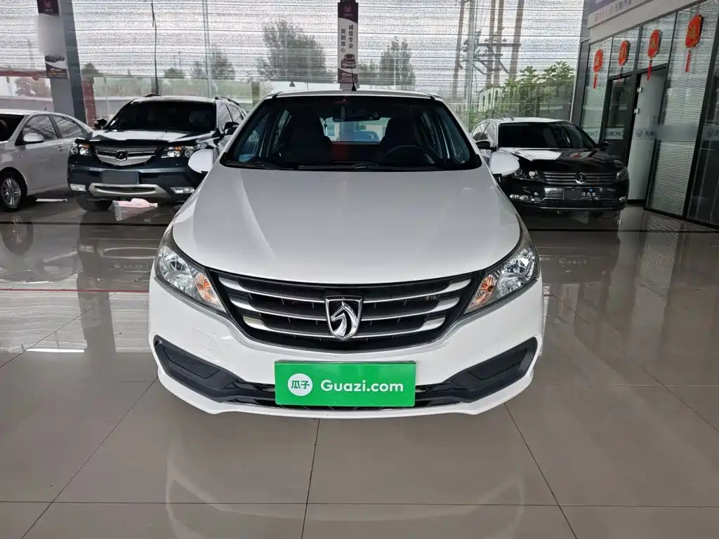 Baojun 310 2017 2016 1.2L Manual Comfort Model