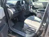 Фото 9 - Toyota Granvia