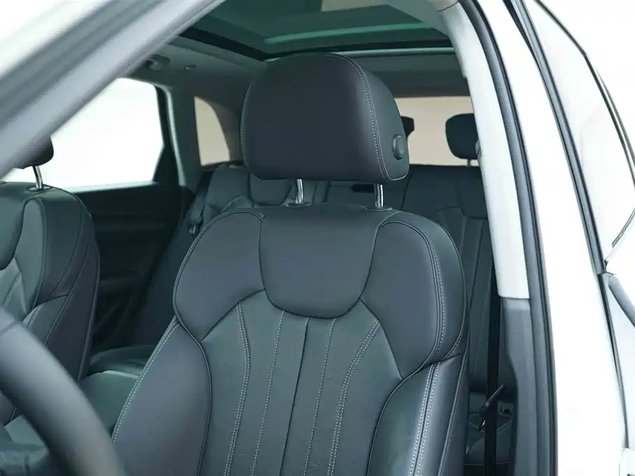 Audi Q5L 2021 40 TFSI Luxury Dynamic фото 13