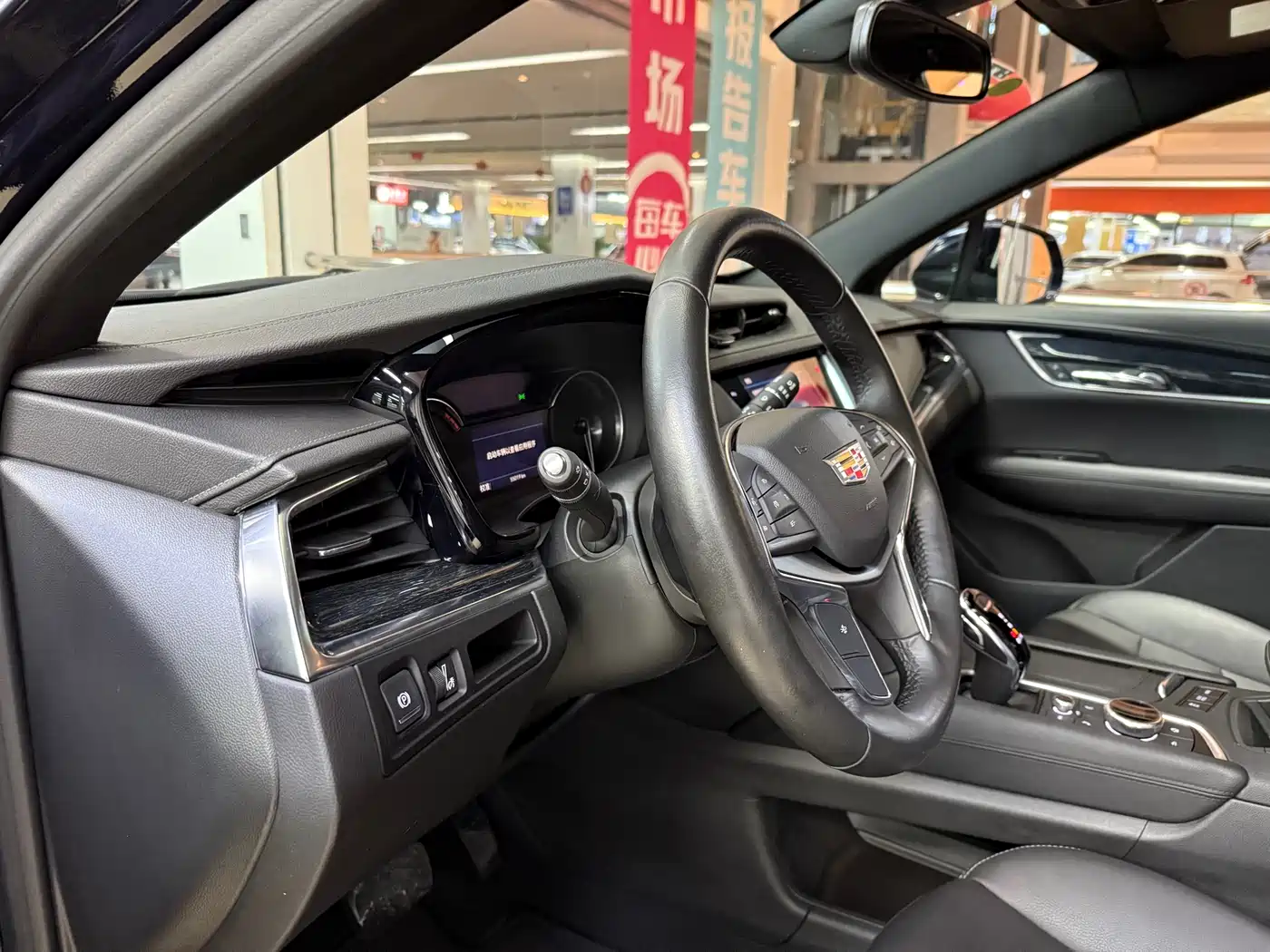 Cadillac XT5 2021 2.0T 2WD Luxury Edition фото 16