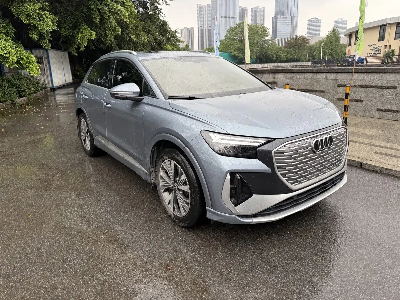 Audi Q4 e-tron 2022 2022 40 e-tron Pioneer Edition