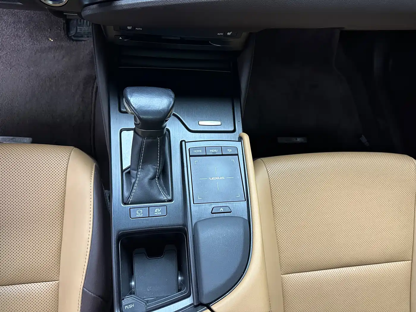 Lexus ES 2020 Model 300h Excellence Edition China V фото 10