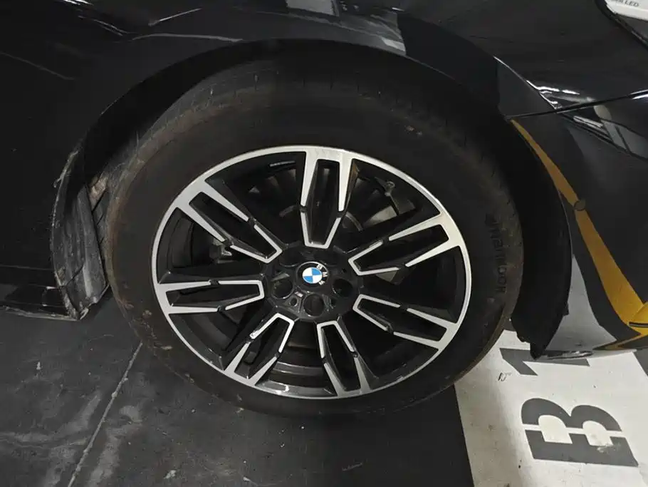 Фото 6 - BMW 5 Series