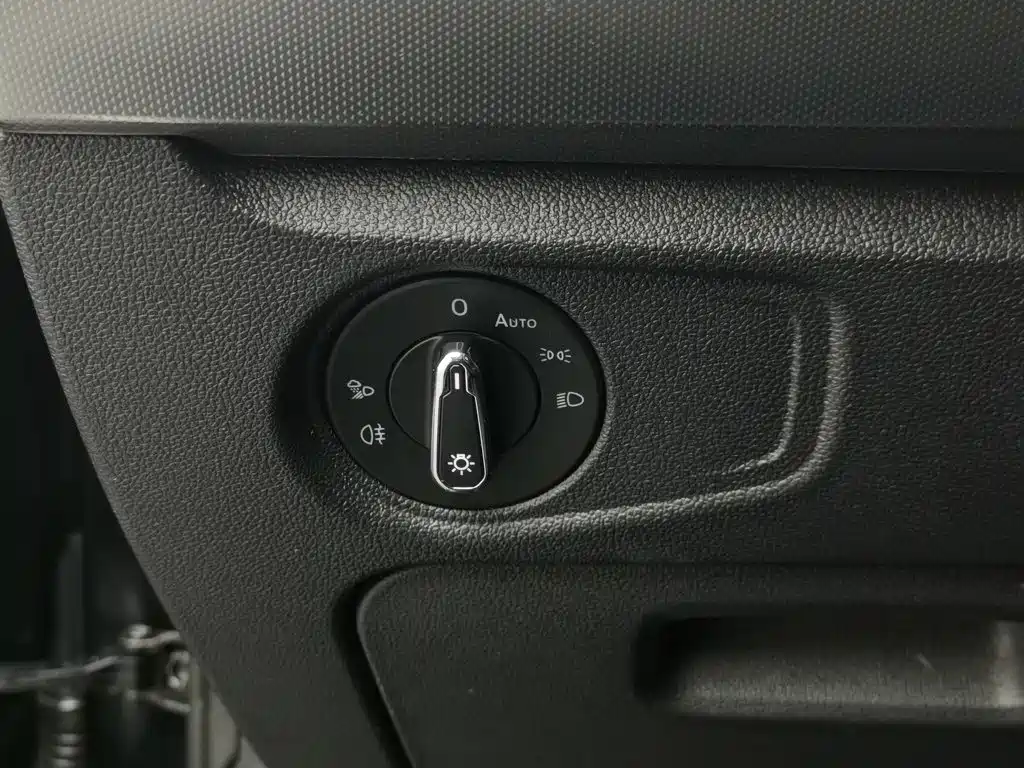 Photo 21 - Volkswagen Passat