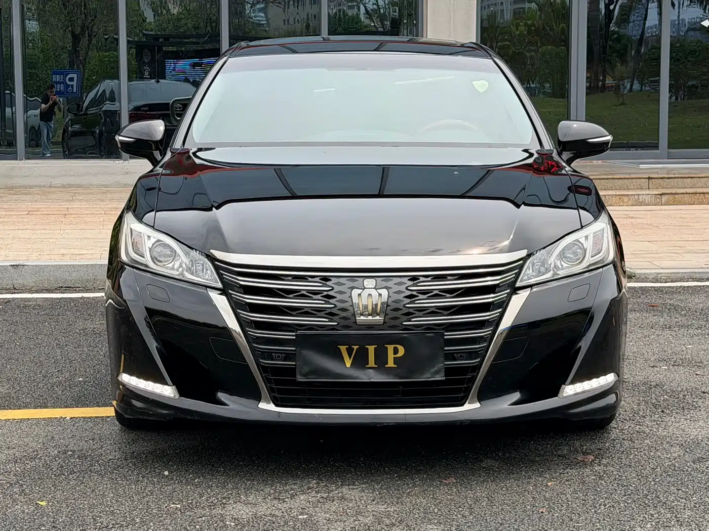 Toyota Crown 2018 2.0T Fashion Edition фото 2
