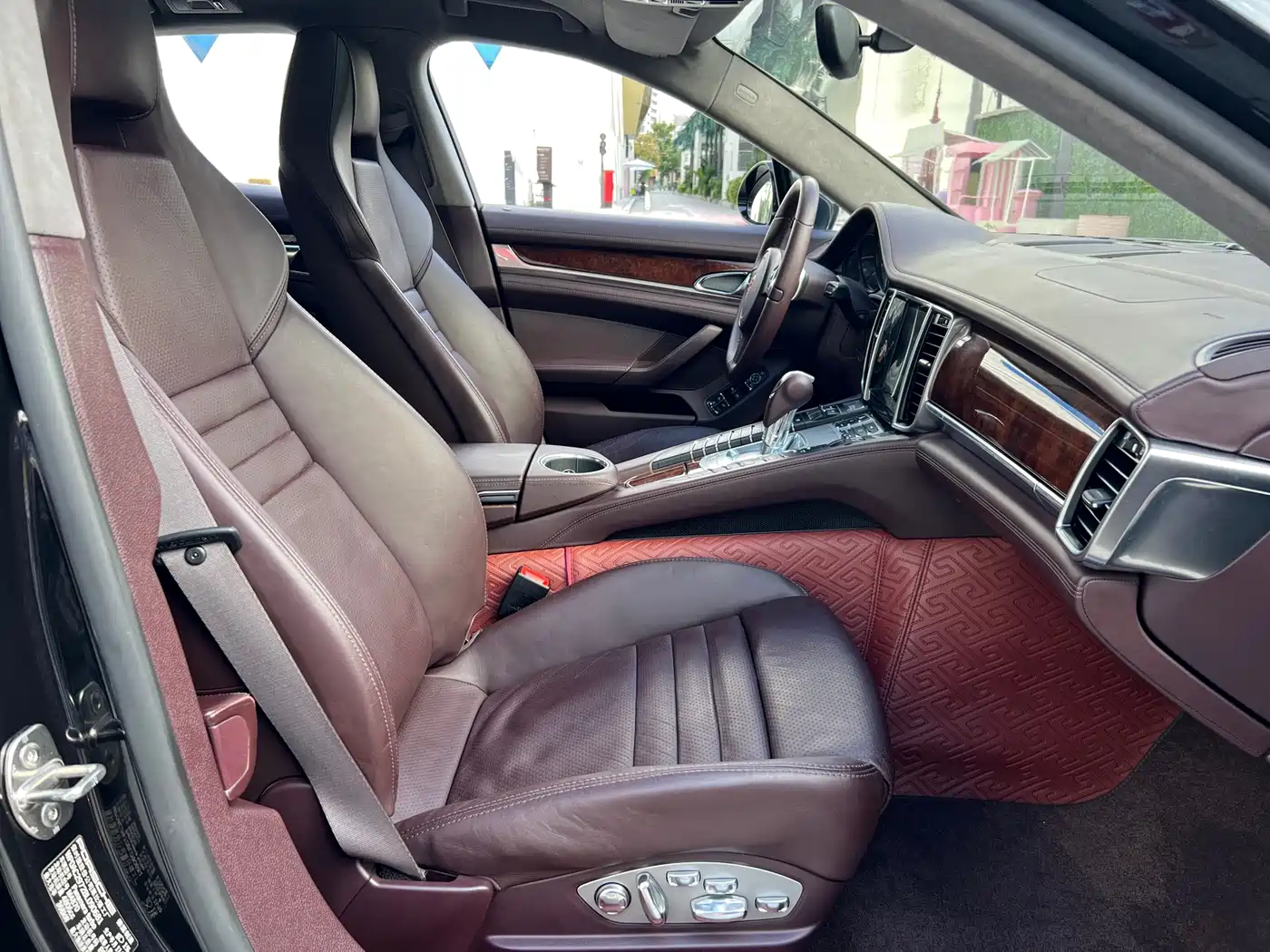 Porsche Panamera 2010 Porsche Panamera Turbo 4.8T фото 12