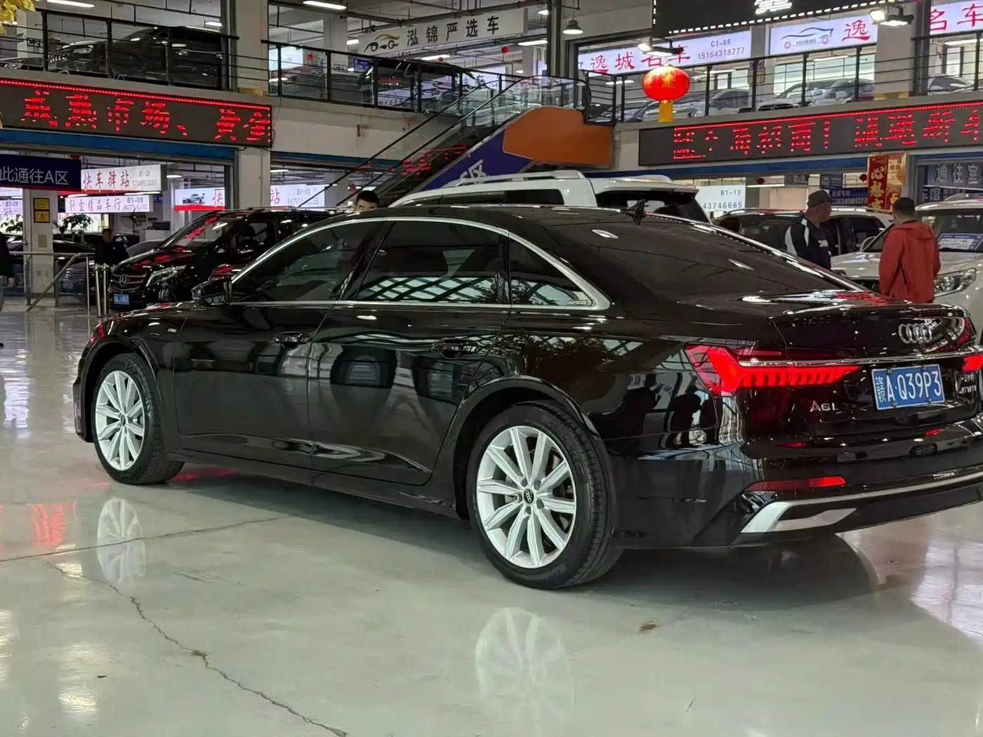 Фото 7 - Audi A6L