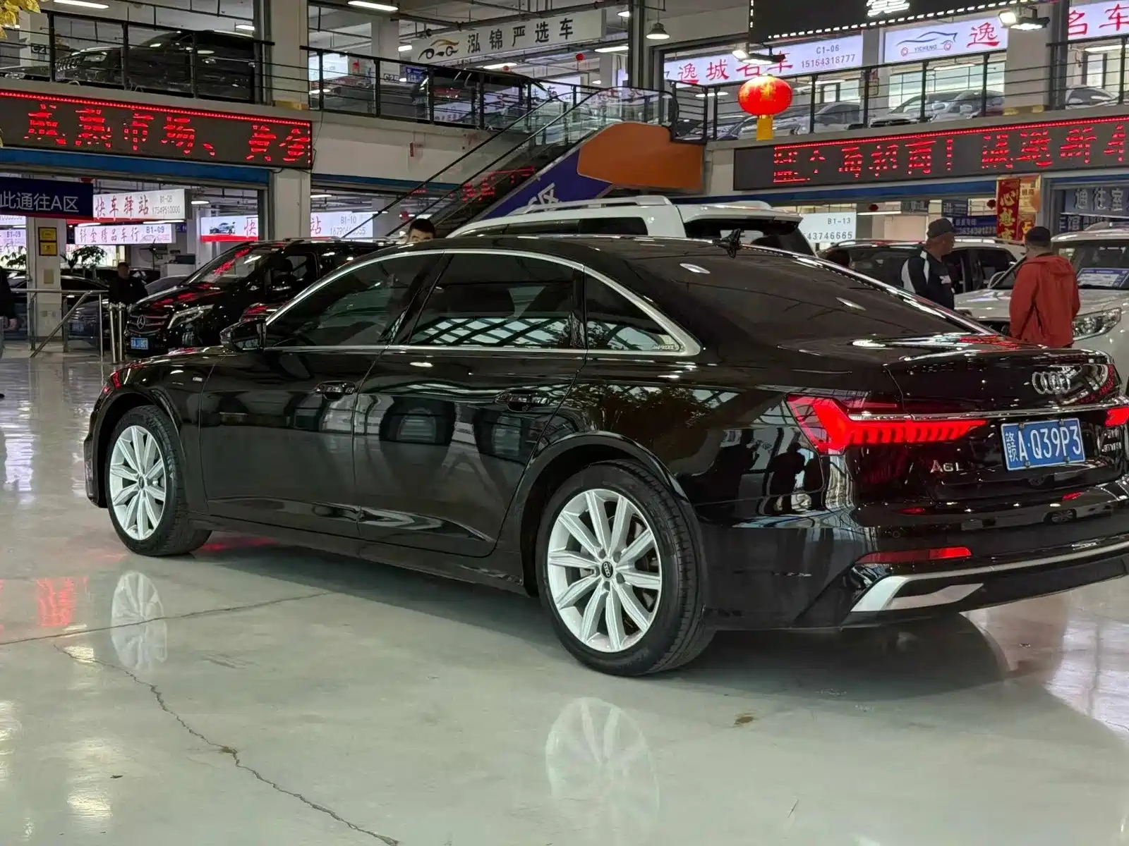 Фото 7 - Audi A6L