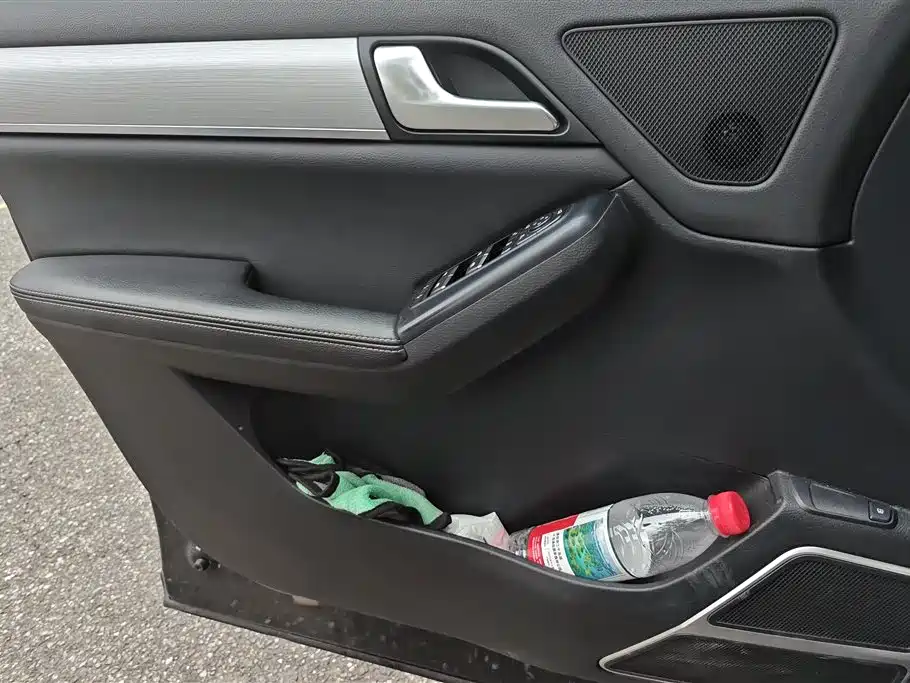 BYD Tang 2019 2.0T Automatic Smart Connect Noble 7-seater China VI фото 7