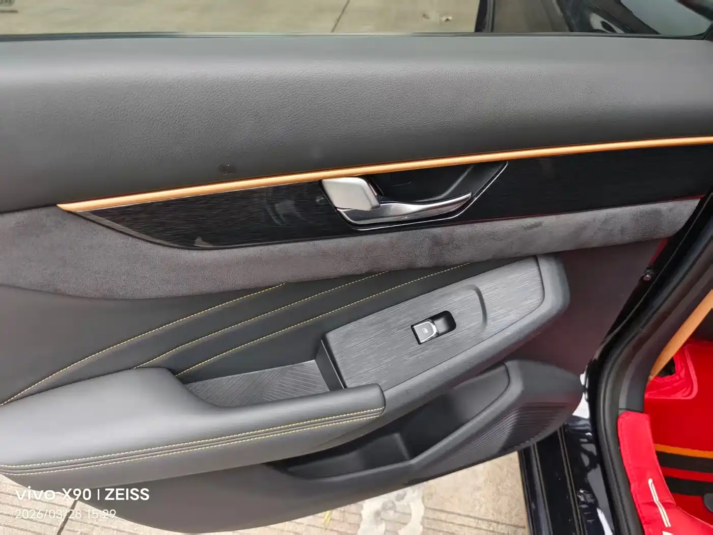 Dongfeng Aeolus Yixuan MAX 2022 2021 1.5T Dark Night Holy Light Edition (Hybrid)