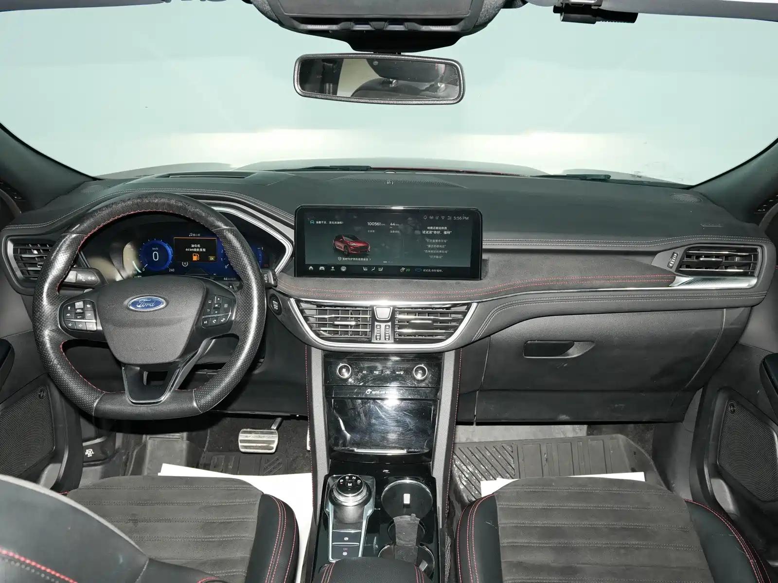 Фото 7 - Ford Escape