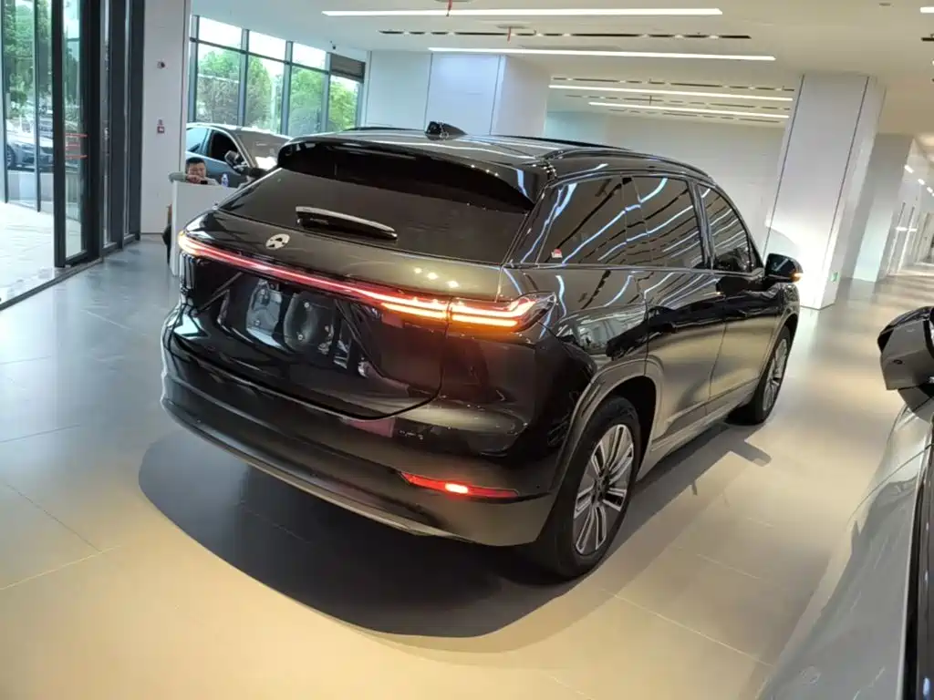 2023 NIO ES7