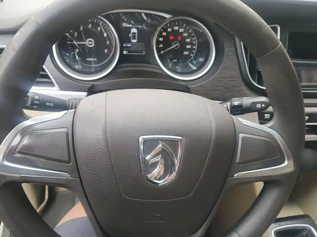 Фото 7 - Baojun 730
