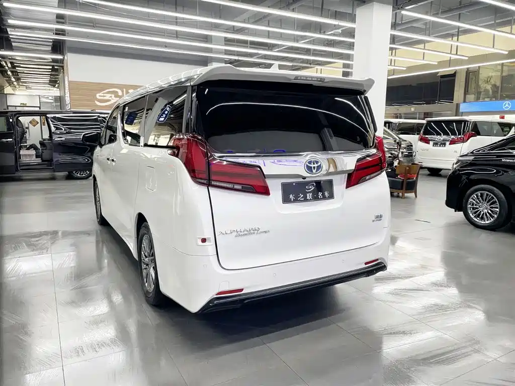 Toyota Alphard 2021 Hybrid 2.5L Premium фото 4