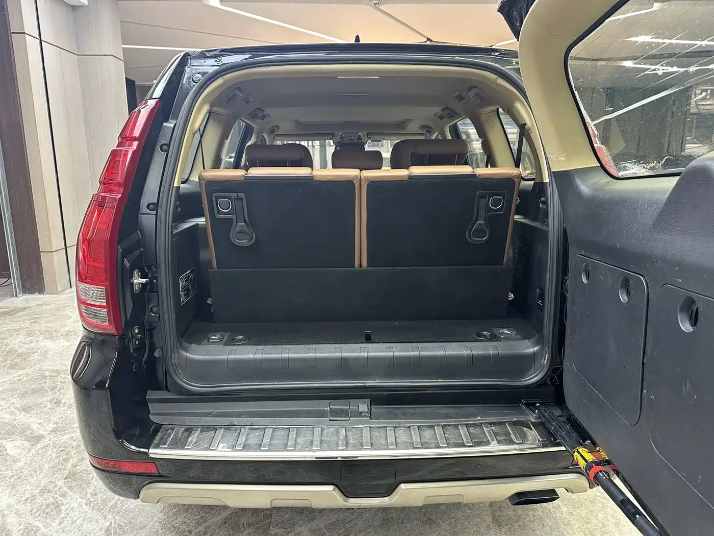 Haval H9 2015 2015 2.0T 4WD Luxury 7-Seater