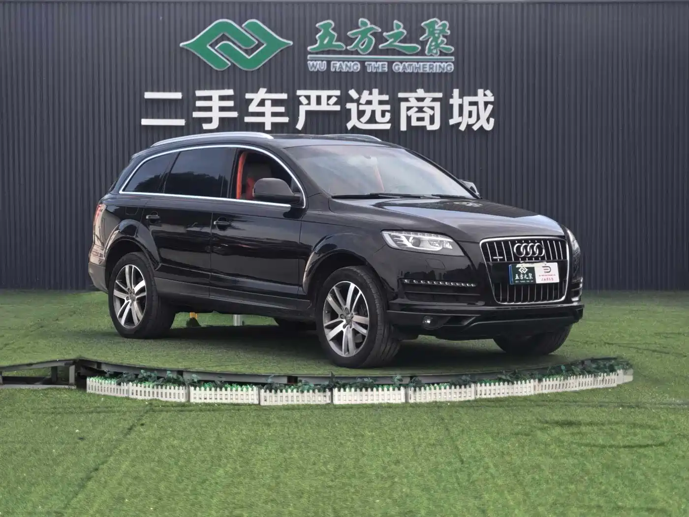 Audi Q7 2010 3.6 FSI quattro Comfort Model фото 3