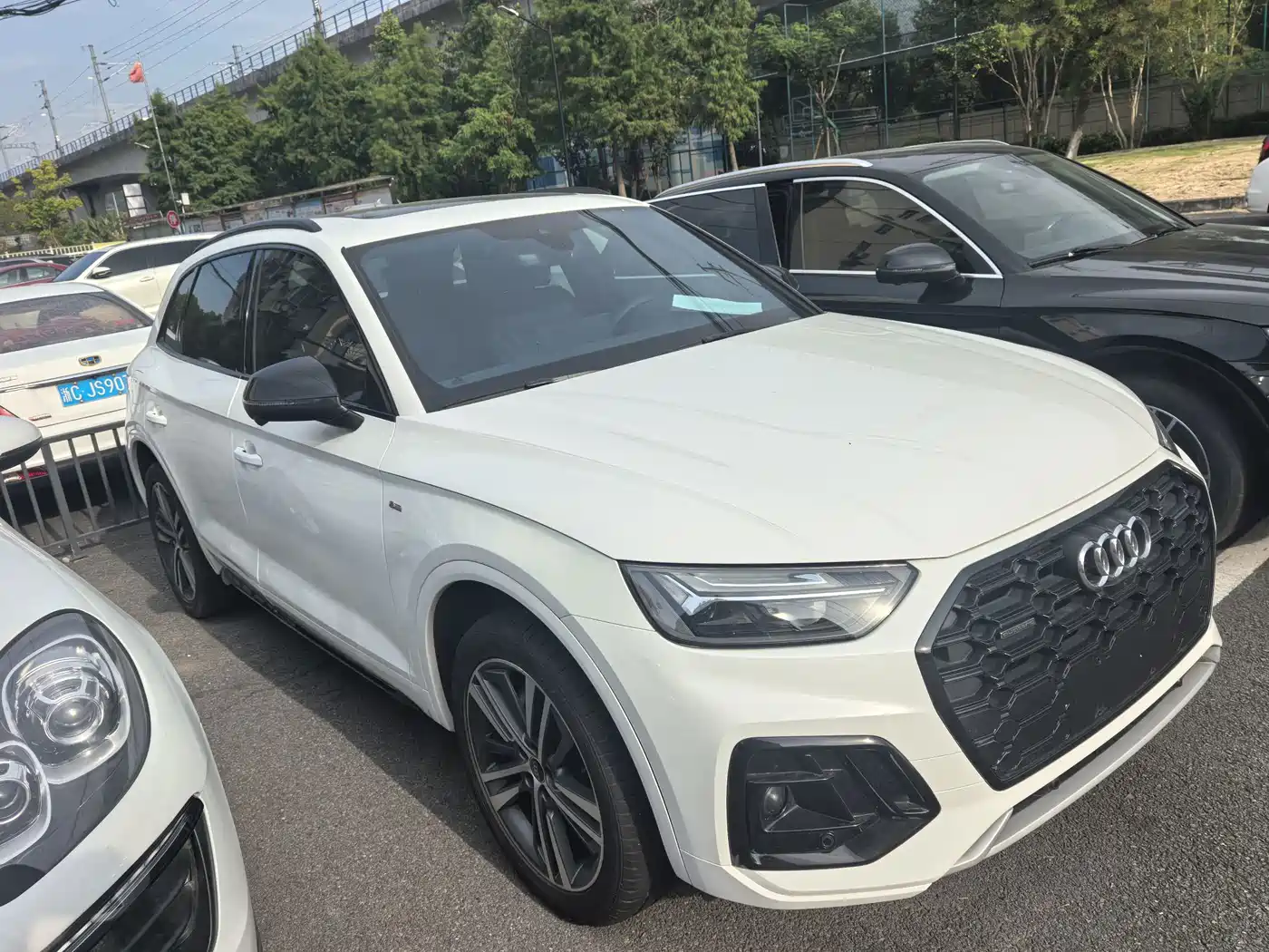 Фото 4 - Audi Q5L