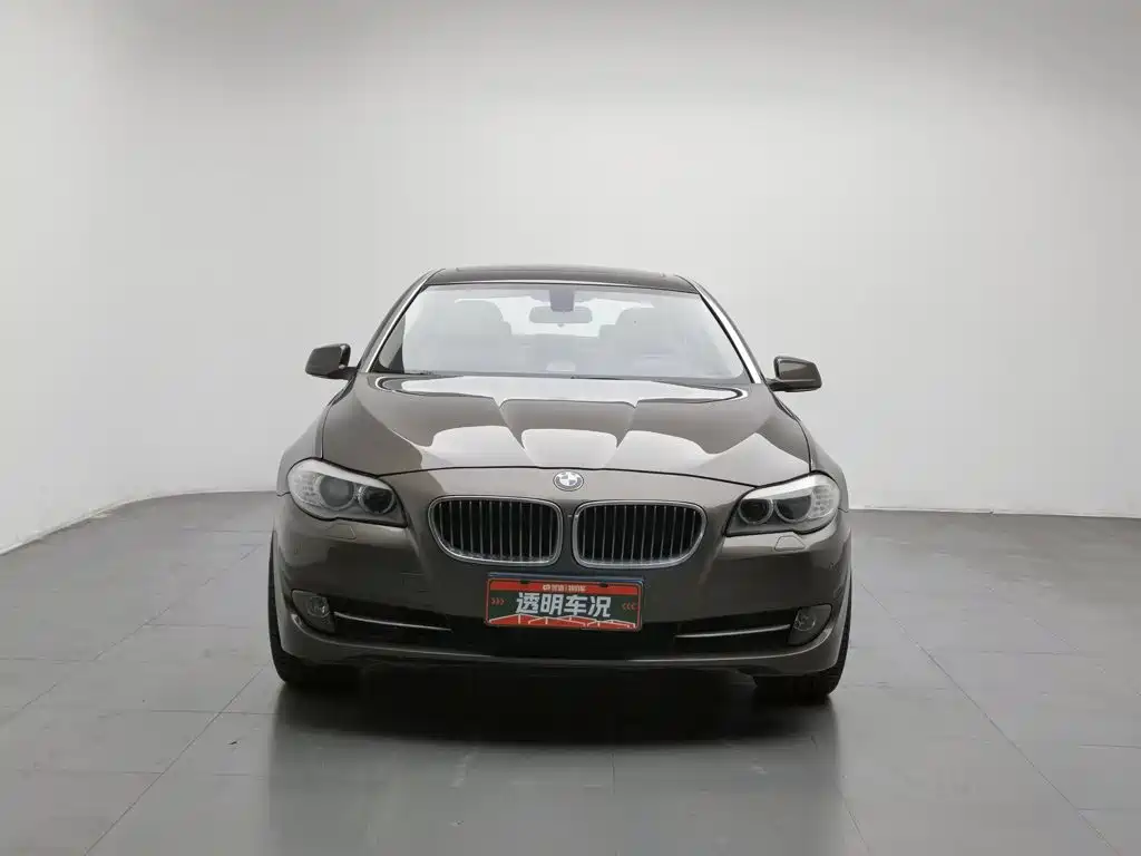 صورة 3 - BMW 5 Series
