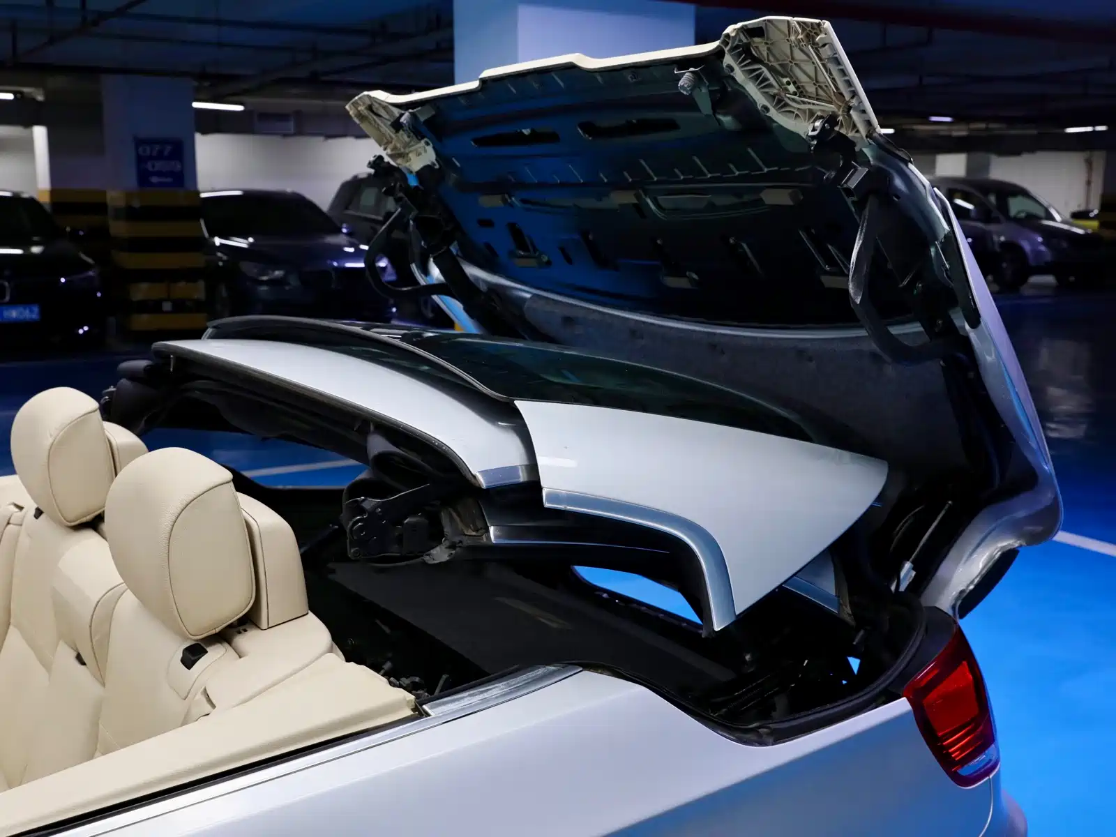 Photo 6 - BMW 3 Series (Import)