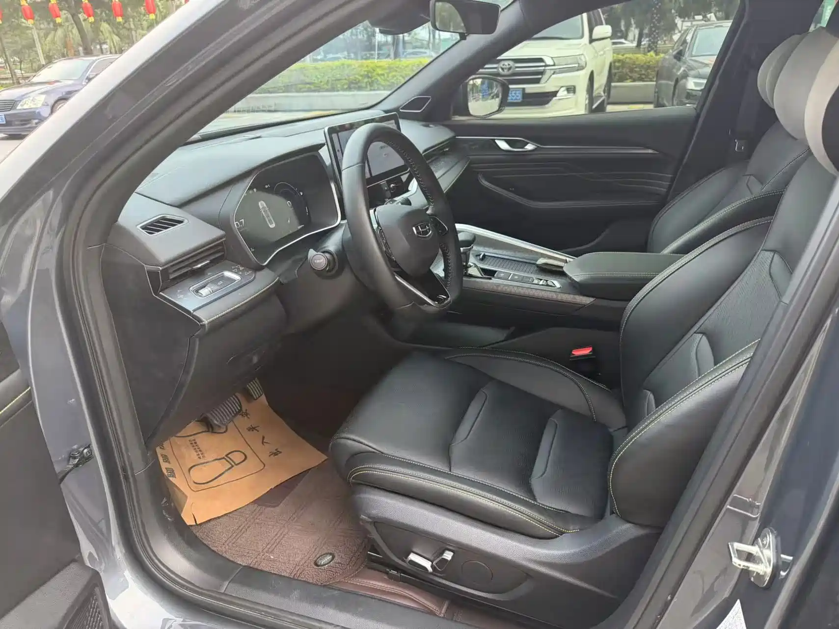 Фото 4 - Geely Preface