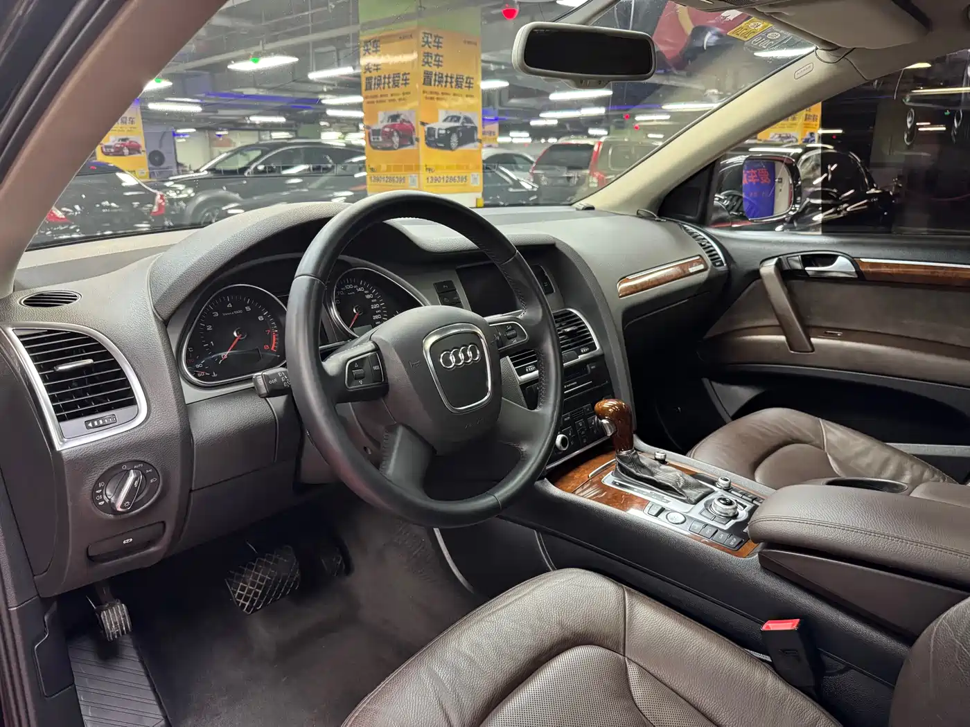 Audi Q7 2010 3.6 FSI quattro Luxury Model фото 12