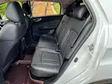 Фото 17 - Geely Vision X3