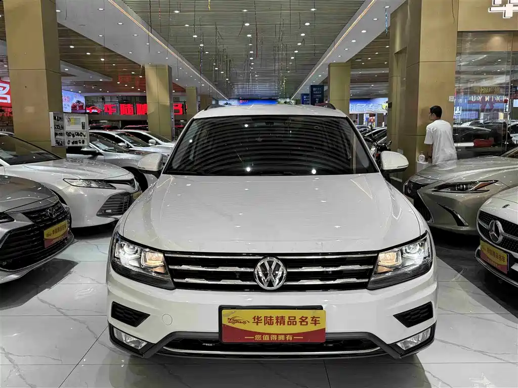 Volkswagen Tiguan L 2020 330TSI Auto 2WD Trend China VI фото 2